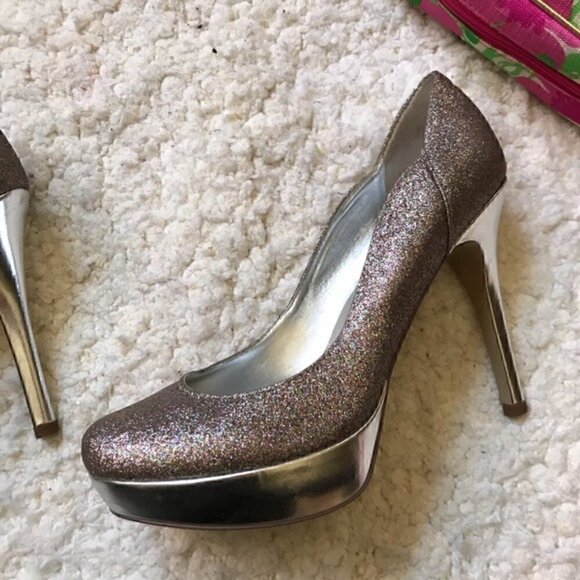 GUESS: Multicolored Rainbow Metallic Glitter Heels Platform Pumps Sz 8.5 - Picture 3 of 14